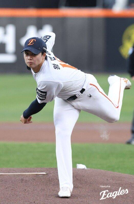 '울고 싶어라' 한화 대만 특급 좌완, 승리 시계가 멈췄다…148km 2실점 역투에도 눈물, 언제 3승 가져오나 [MD대전]