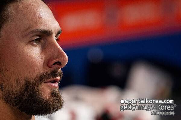 진짜로 한국 돌아와야 하나, '前 한화 우완' 부진 심상치 않다…5G 연속 홈런 맞은 '대전 예수' 와이스, 입지 더 좁아질 판