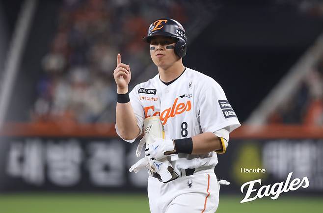 한화 마운드 붕괴…베테랑이 독수리 울렸다→'오태곤 홈런 포함 4타점' SSG, 6-1 쾌승+전날 패배 설욕 [대전:스코어]