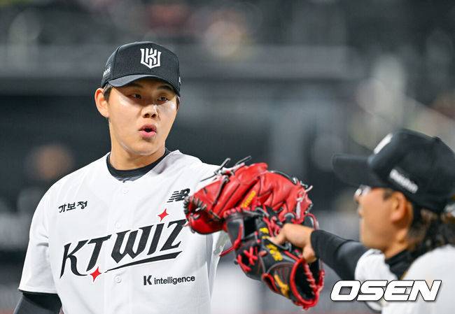'3G 연속 끝내기 패배' LG 불펜, 왜 이러나...'장성우 역전 끝내기' 거침없는 KT, LG전 4전 전승 [수원 리뷰]