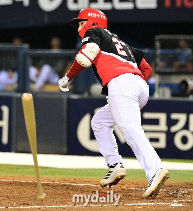 KIA 김호령이 중견수 FA 최대어? WAR 1위, 유쾌한 반란 도전…최지훈 부진, 배정대 백업, 정수빈 36세