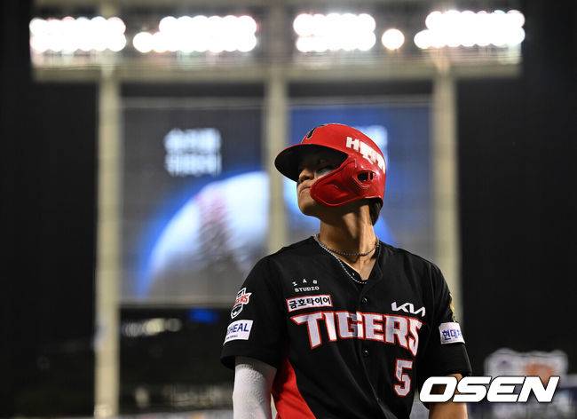 '와 53홈런 페이스' 뛰지 않는 슈퍼스타, 거포 올인인가…'단 4명' 전인미답 경지에 닿나
