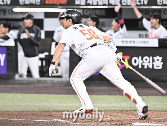 '볼넷-볼넷-볼넷-볼넷-볼넷-볼넷' 1순위 황준서 전격 2군행, 김경문 안타깝다