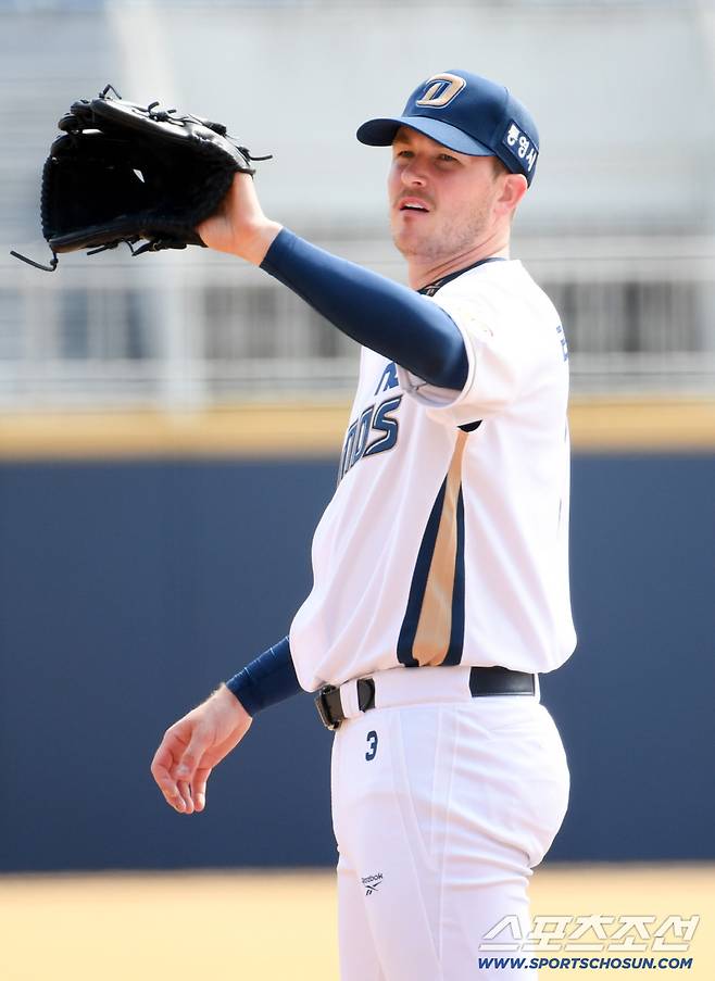 '국내 유일 1선발' 전격 1군 말소, 왜?…