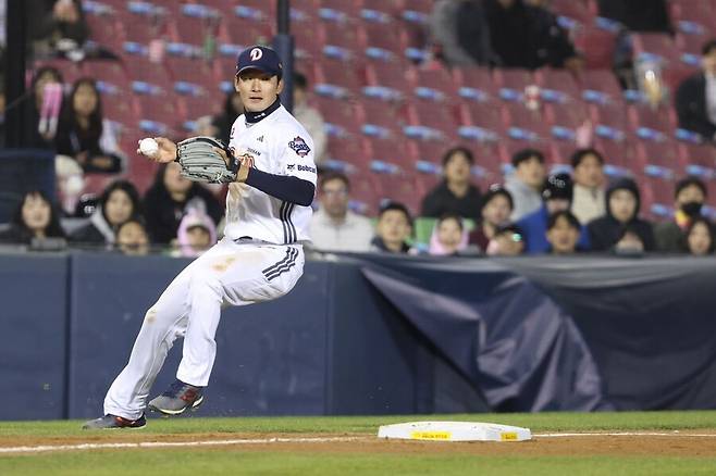 천재 유격수, 잠실 왕자에게 조용히 수비 알려주고 갔다?…안재석