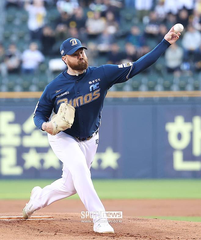 도대체 다저스는 왜 KBO 12패 투수 데려간걸까…또 최악 피칭, 149km 패스트볼로 어림도 없다