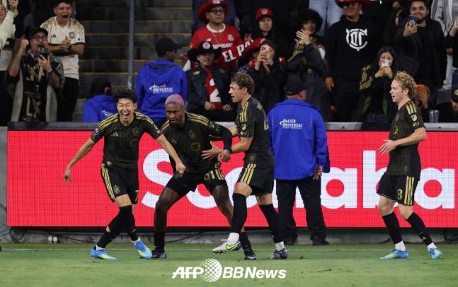 'MLS가 손흥민 우승 막는다' 분노 폭발, LAFC 감독 소신발언