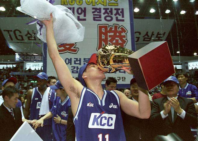 KCC 선수, 코치 그리고 감독으로? 이상민 감독이 우승하면 열리는 신세계