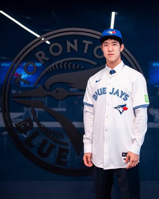 KBO 대신 ML 택한 토론토 첫 韓 100만 달러 유망주, 드디어 베일 벗는다