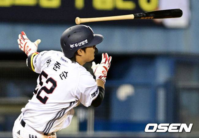 ‘투수 대신 야수’ 16년 만에 파격 지명 대박 조짐! 고작 스무살인데 결승타 압도적 1위다 “야구장 나오는 게 재미있다”