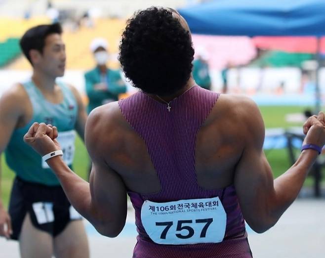 韓 육상, 9초대 성큼…조엘진, 10초23 →10초19 '대회 新'