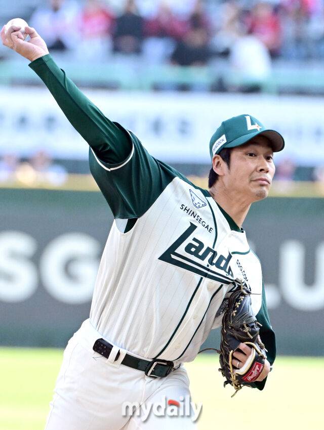 만원 관중 앞에서 펼쳐진 연장 승부! 원정 팀 롯데가 웃었다…장두성의 기묘한 한 방이 승리로! [MD인천]