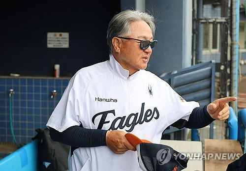 2026년에 듣는 ‘6회 퍼펙트 불문율’, 한화 김경문 감독의 야구관은 멈춰있는가?...MLB가 '정의'는 아냐