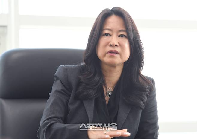 [오피셜] 의식불명 중학생 부모에게 “한밑천 잡게?”…‘막말 파문’ 김나미 체육회 사무총장 ‘직무 정지’, 자진 사퇴는 없었다