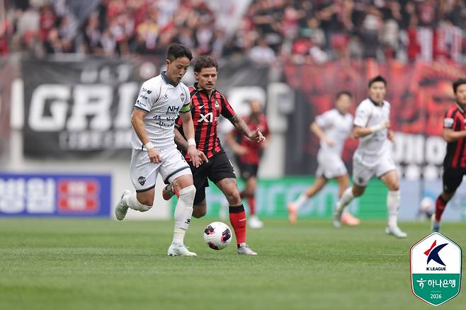 '0-1→2-1→2-3' 서울 통한의 재역전패, 상승세 또 제동…'김인균 결승골' 김천에 무릎→리그 선두는 유지 [현장리뷰]