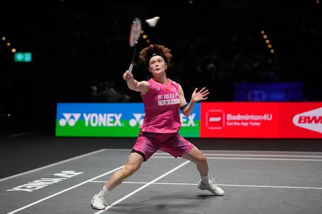 '이러면 안세영 어떻게 이겨?' 中 왕즈이, 日 야마구치와 1시간13분 혈투 끝 2-1 역전승…중국 우버컵 4강 첫 승 챙겼다