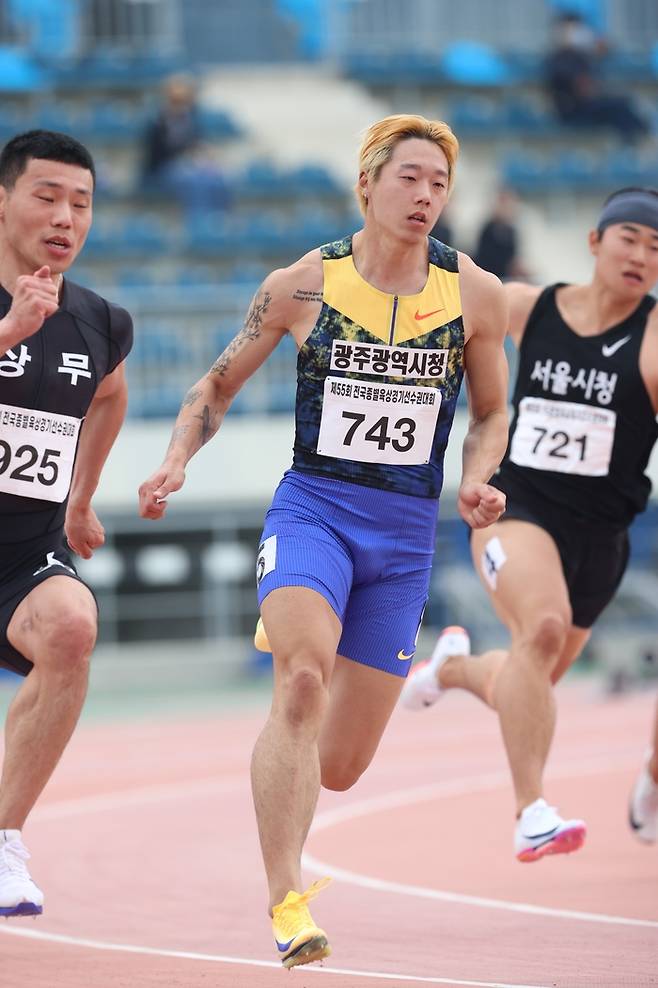 ‘성인보다 빨랐다’ 여중생 왕서윤, 100m 11초83 ‘17년만 부별 한국기록’ 종별선수권 우승