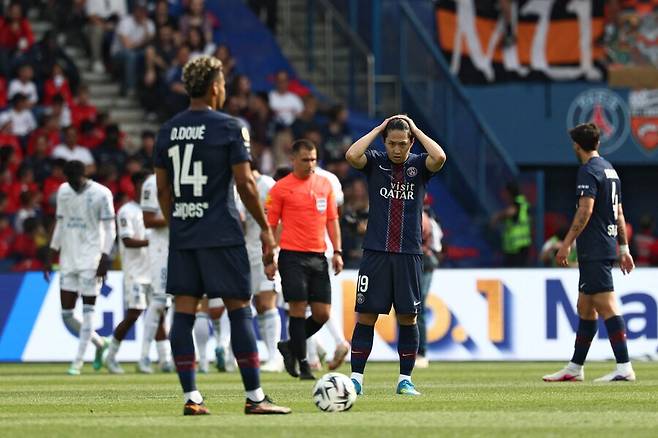 ‘90분 풀타임+미드필더 평점 1위’ 이강인, PSG 연속 선발…챔스 준결승 기회잡을까 ‘로리앙과 2-2 무승부’
