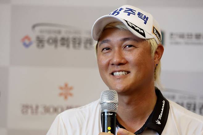 24시간 늑장 2벌타로 연장 무산된 허인회…“이해할 수 없는 판정 매우 억울하다”