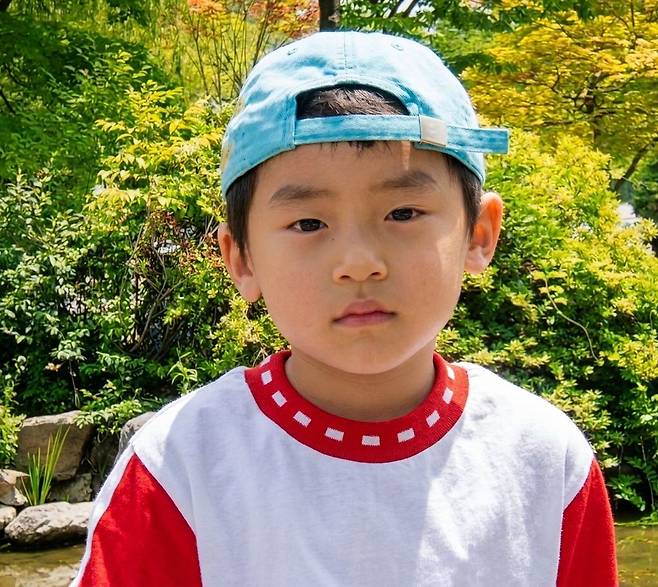 이 꼬마가 잘 자라 10개 구단 간판스타가 됩니다 [어린이날 특집]