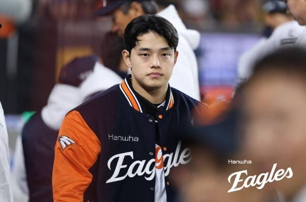 '안타깝다' 한화 위해서 참고 던졌나? '아파 아파→ 15구 강판' 문동주, 어깨 관절와순 수술...복귀 시기 불투명