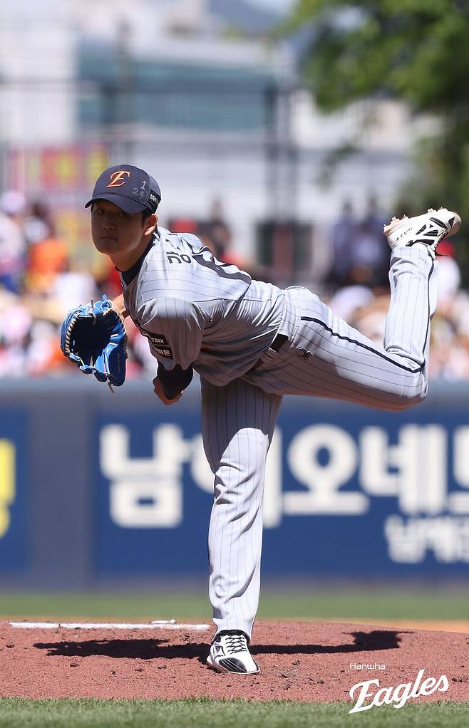 '한화 참 어렵다' 2R 신인 강건우, 데뷔 첫 선발 등판서 부진…KIA전 1이닝 5실점 [광주 라이브]