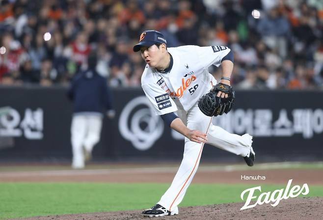 김경문 인내심도 서서히 바닥날까… ERA 11.12인데 더 올라갈 수가 있다니, 설명이 안 된다