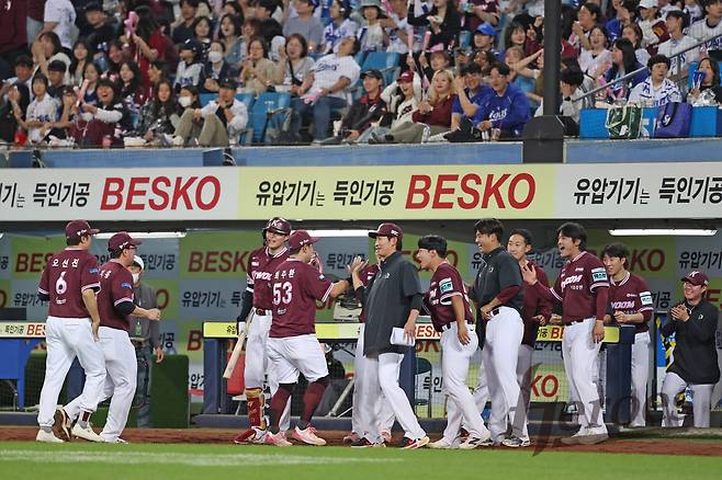 '무사 만루'가 '순삭'됐다! 키움, 역대급 5-4-3 삼중살 작렬…통산 87번째 기록
