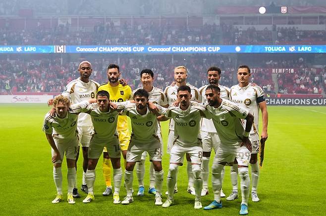 '손흥민 선발 출전' LAFC, '골대 두 번' 톨루카와 전반 0-0 마쳐