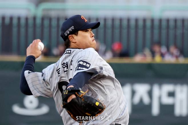 '왜 네모 안에 못 던져?' 씁쓸한 대볼넷 시대, '일단 던져라' 류현진의 가르침