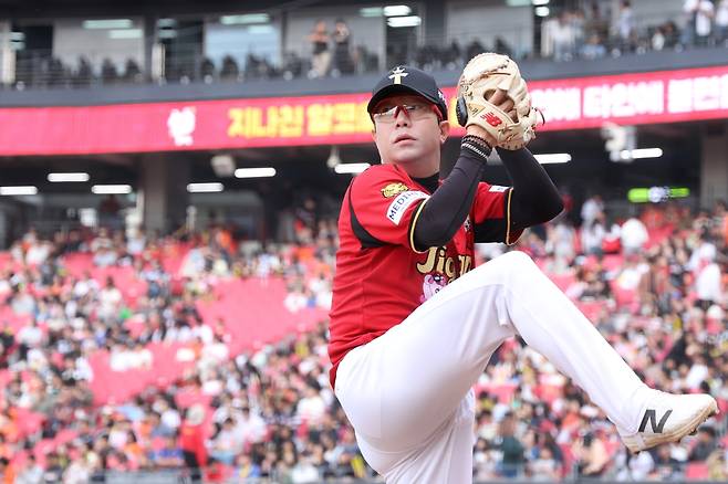 'KIA 이대로면 연패다' 양현종, 한화전 4⅓이닝 6실점 부진…ERA 3.99→4.81 [광주 라이브]
