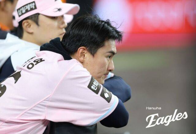 '볼넷-볼넷-안타-볼넷' 한화 1순위 투수 4회 와르르, 217일 만에 선발 등판 어땠나…3⅔이닝 KKKKK 3실점, 최고 148km [MD대전]