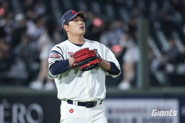 '6주 단기알바', KBO 45년史 새로 썼다! 안타 4개가 '모두 홈런'→박재현도 데뷔 첫 멀티포…KIA, 롯데 꺾고 2연패 탈출 [부산:스코어]
