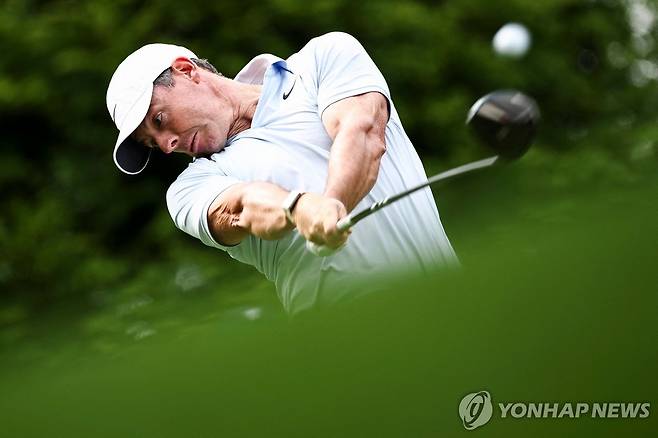 노련한 임성재, PGA 투어 트루이스트 챔피언십 2R 단독선두로