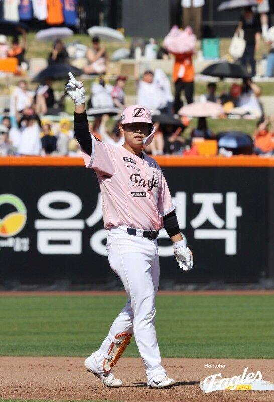 '韓 2400승 한화 이겼습니다' 대만 특급 35일 만에 승리, 허인서 3안타, 페라자 문현빈 홈런 쾅…치리노스 4실점+손주영 복귀 [MD대전]