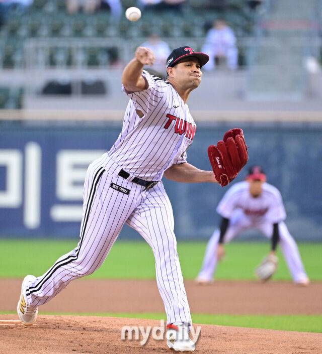 '韓 2400승 한화 이겼습니다' 대만 특급 35일 만에 승리, 허인서 3안타, 페라자 문현빈 홈런 쾅…치리노스 4실점+손주영 복귀 [MD대전]