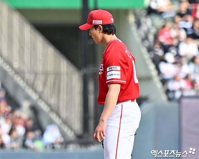 '볼넷-볼넷-볼넷-볼넷-볼넷-볼넷' KBO 최초 日 좌완 데뷔전 낙제점…3이닝 6실점 부진 [잠실 라이브]