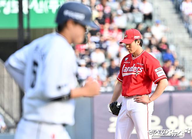 '볼넷-볼넷-볼넷-볼넷-볼넷-볼넷' KBO 최초 日 좌완 데뷔전 낙제점…3이닝 6실점 부진 [잠실 라이브]