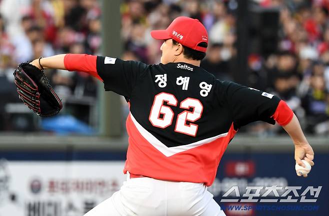 '괜히 149SV 마무리였겠나' 연투인데 멀티이닝 완벽 소화…사령탑도 감탄한 헌신투