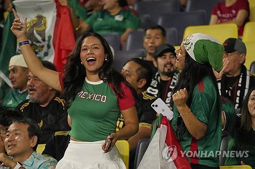 홍명보호 큰일 났다! 1억3000만 멕시코 大총력전 펼친다…대통령 비상 선포→