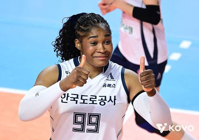 V리그 외국인 재계약 6명… 레오-아라우조-베논, 실바-모바-빅토리아 내년에도 함께