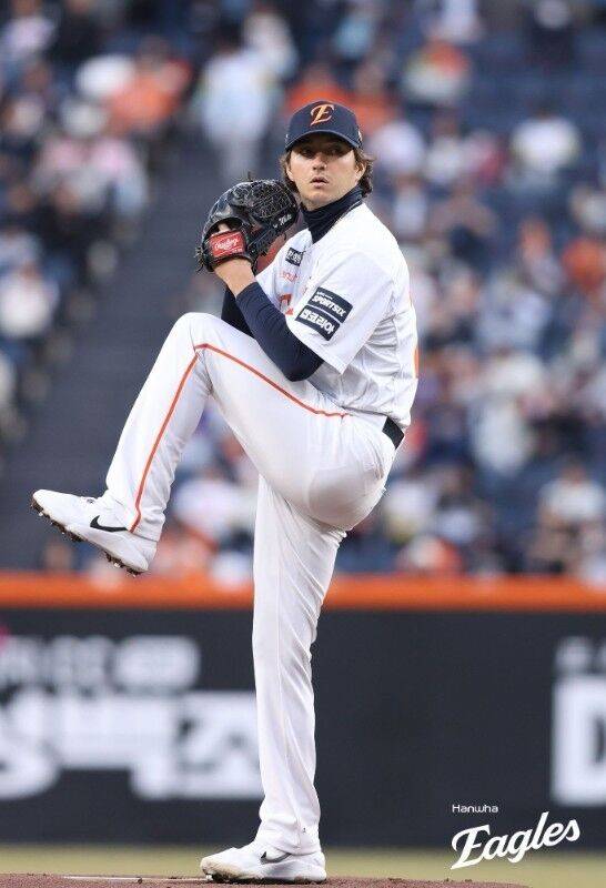 '다리 찢다 황당 부상' 그 한화 외국인 투수, 김경문을 웃게 할까…149km KKKKK 1실점 위력투, 1.3억 알바생 이별 임박