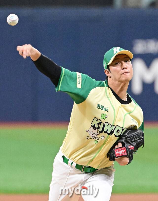 “의사도 이런 케이스(안우진) 거의 없다고…” 부상의 시대에 팔+어깨 고치고 160km, KBO 최고에이스는 더 강해진다