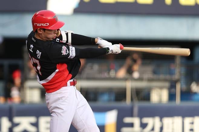 벌써 4홈런→16개 페이스! 깨어난 김호령의 방망이, FA 대박 계약 결코 꿈 아니다