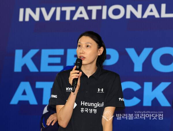 [칼럼] 배구를 살리고 꿈을 살렸다…'신인감독 김연경' 시즌2가 더 기다려지는 이유