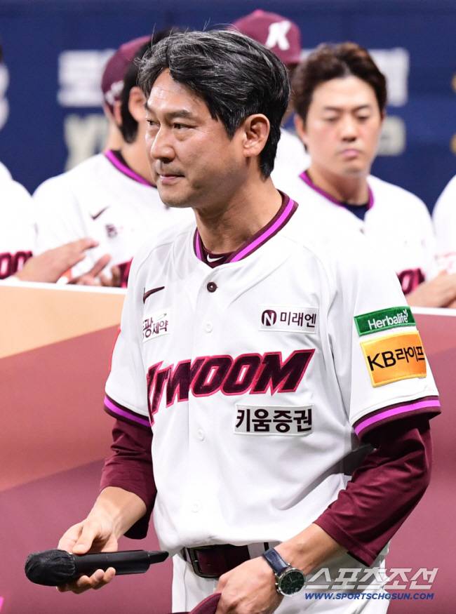 끝내기 사구를 피하다니, 비디오판독은 왜 안했을까
