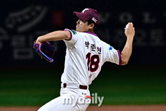 키움에 토종선발 157km 듀오 있다…한화에서나 기대해볼 만했는데, ‘3G ERA 2.63’ 박준현 잘 키워봅시다[MD고척]