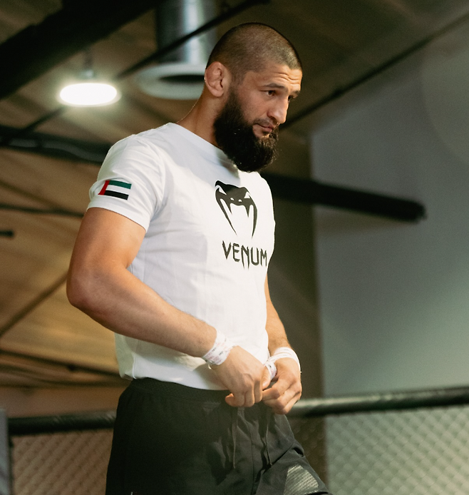 ‘뼈를 깎는 20㎏ 감량’ 허망하게 내준 UFC 챔피언…“체급 올리고 싶다” 월장 공식 선언한 치마예프