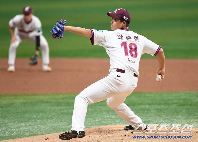 '7억팔 데뷔전 호투, 우연 아니었다!'…157㎞ '광속구'로 팀타율 1위 KT 완벽봉쇄→'연패 커터' 역할 톡톡