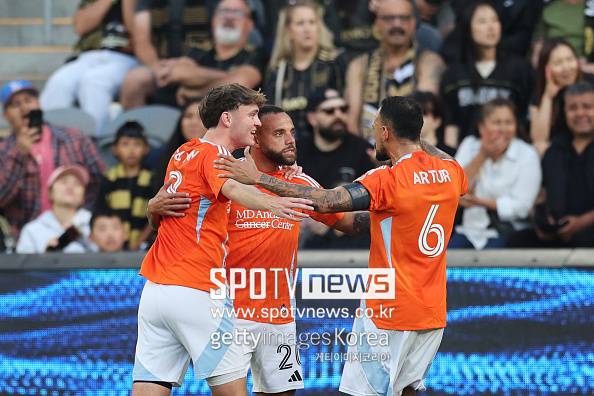 [MLS REVIEW] 손흥민 '또 무득점' 10경기 연속 침묵, 시즌 9호 도움에 만족...LAFC, 휴스턴에 1-4 완패